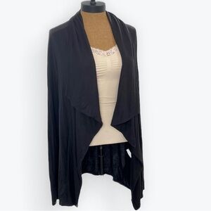 Lilly Pulitzer Long sleeve black lightweight open front cardigan sweater pockets